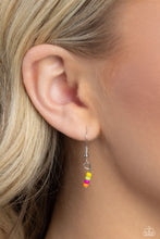 Load image into Gallery viewer, Smiling Showdown - Yellow