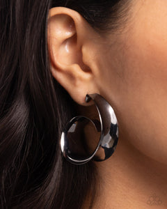 Curly Cadence - Black (Gunmetal)