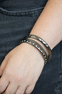 Confidently Curvaceous - Black (Gunmetal)